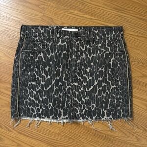 Mother vagabound leopard mini fray skirt